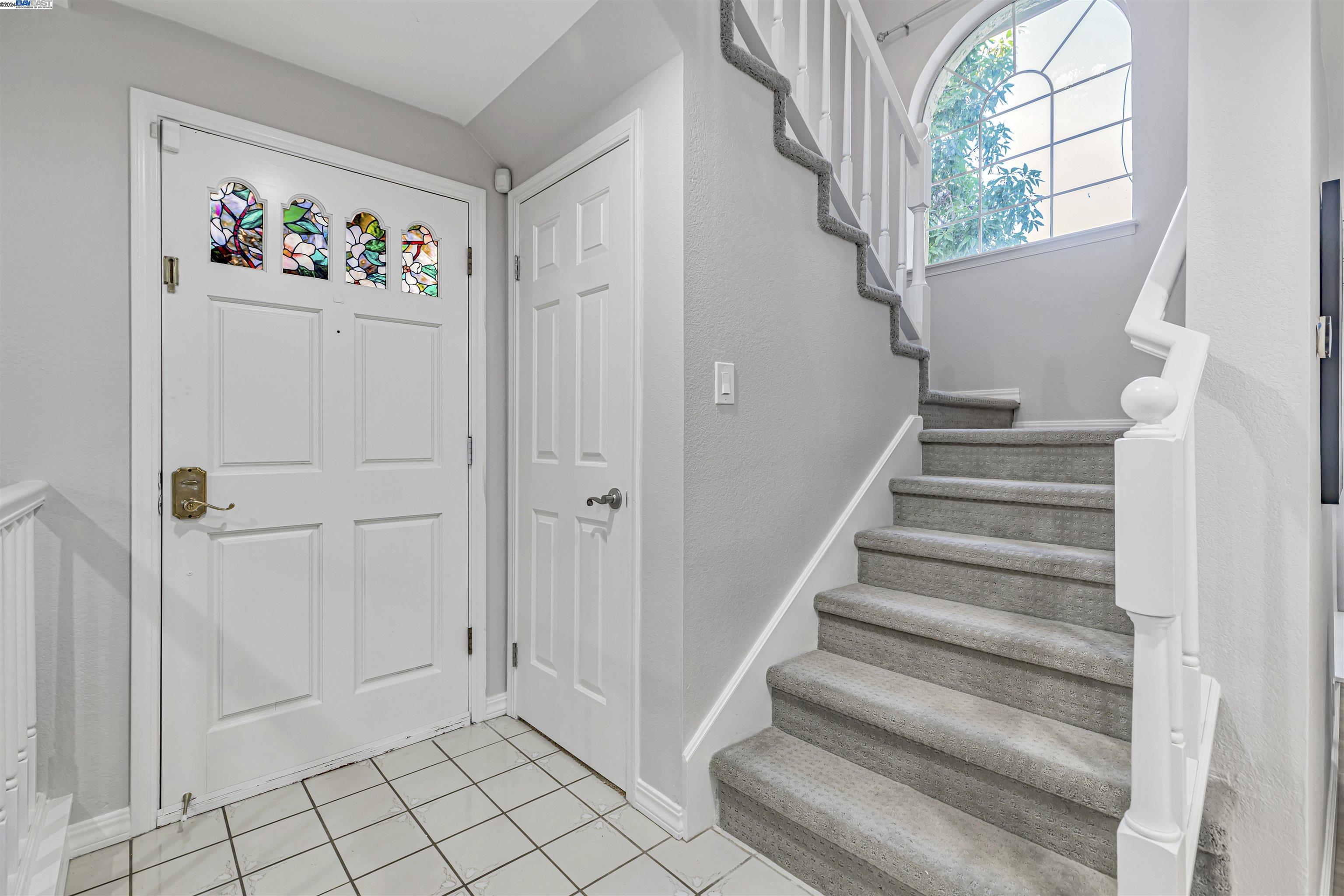 2072 Calle Mesa Alta