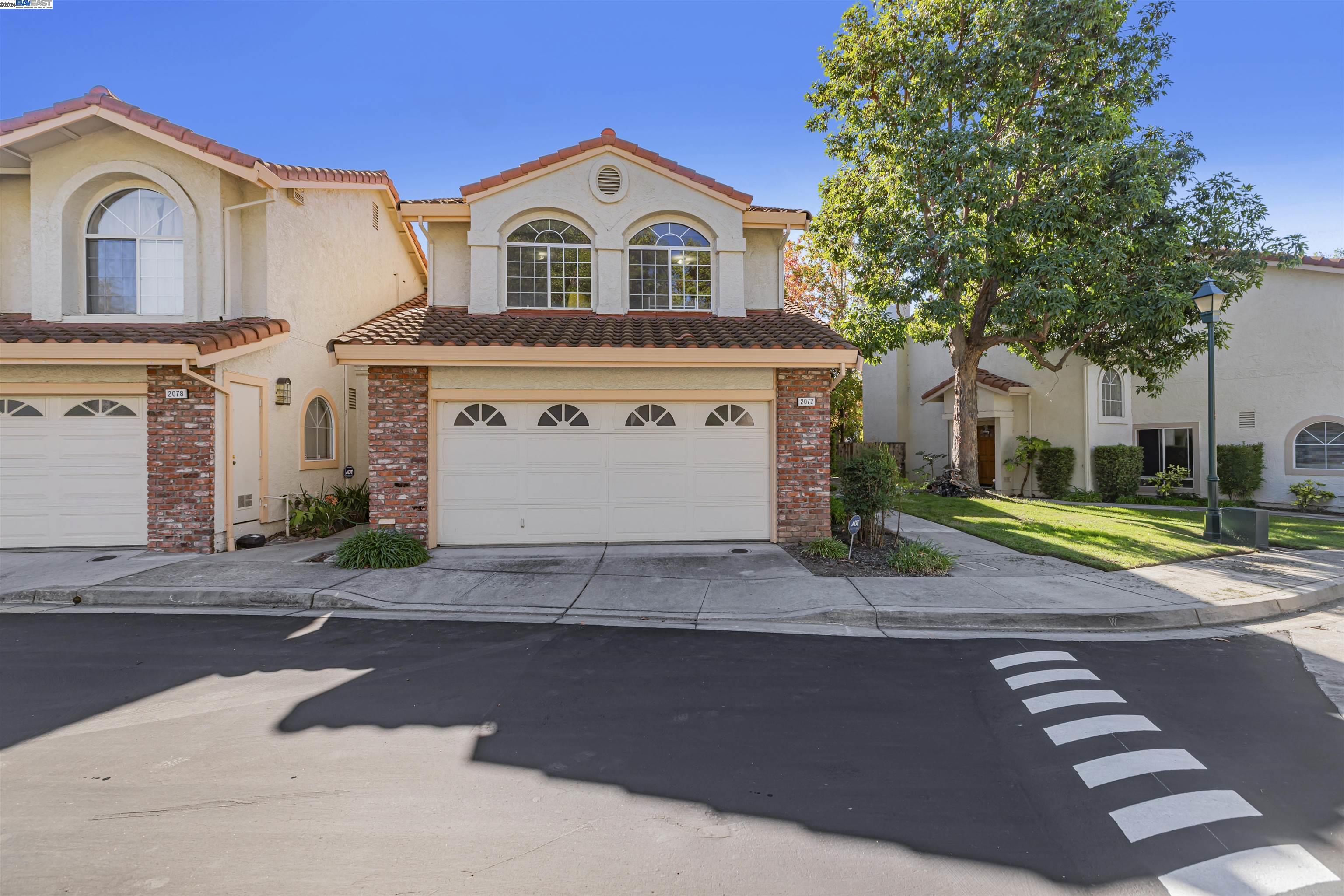 2072 Calle Mesa Alta