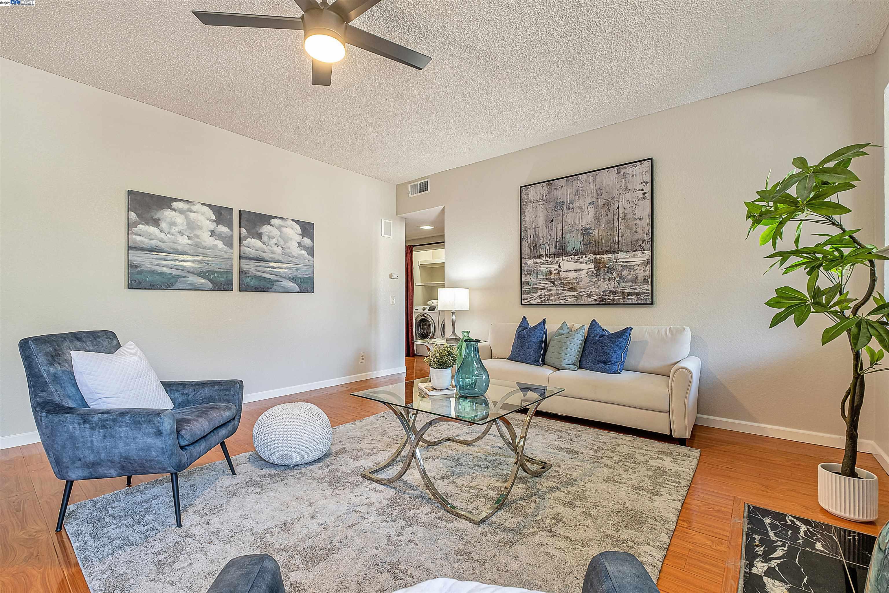 3402 Pinewood Ter # 211