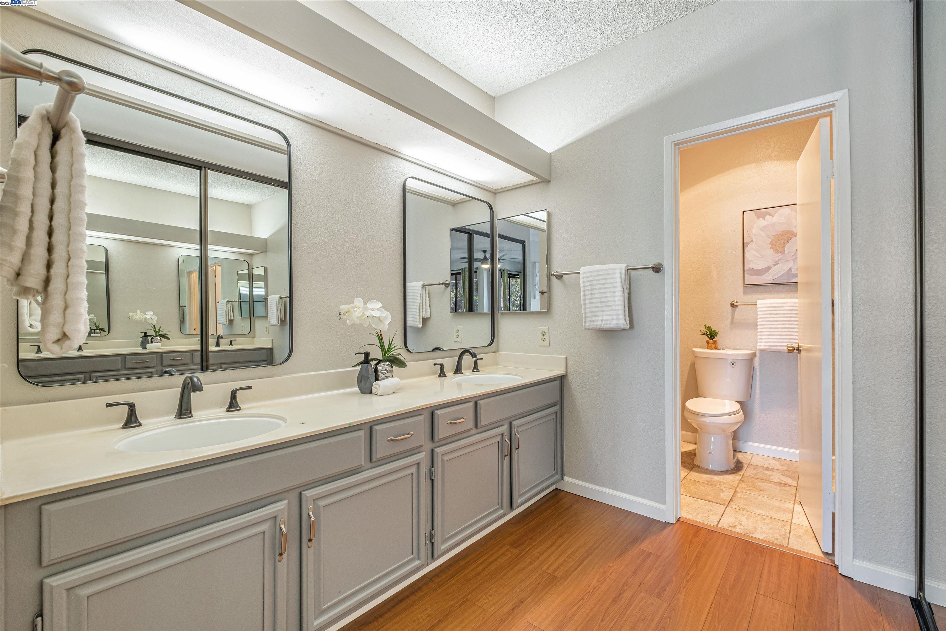 3402 Pinewood Ter # 211