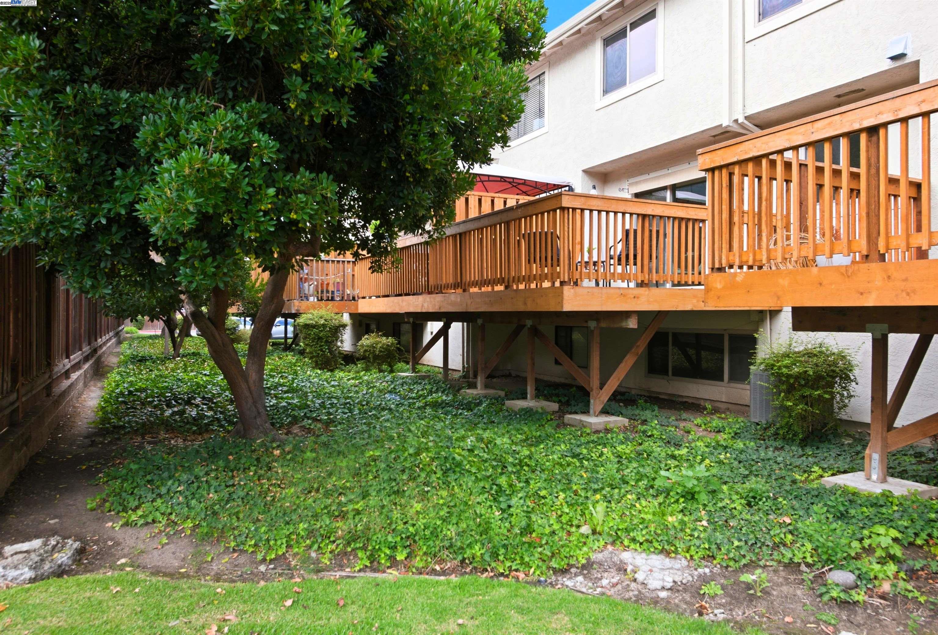 3923 Wildflower Cmn