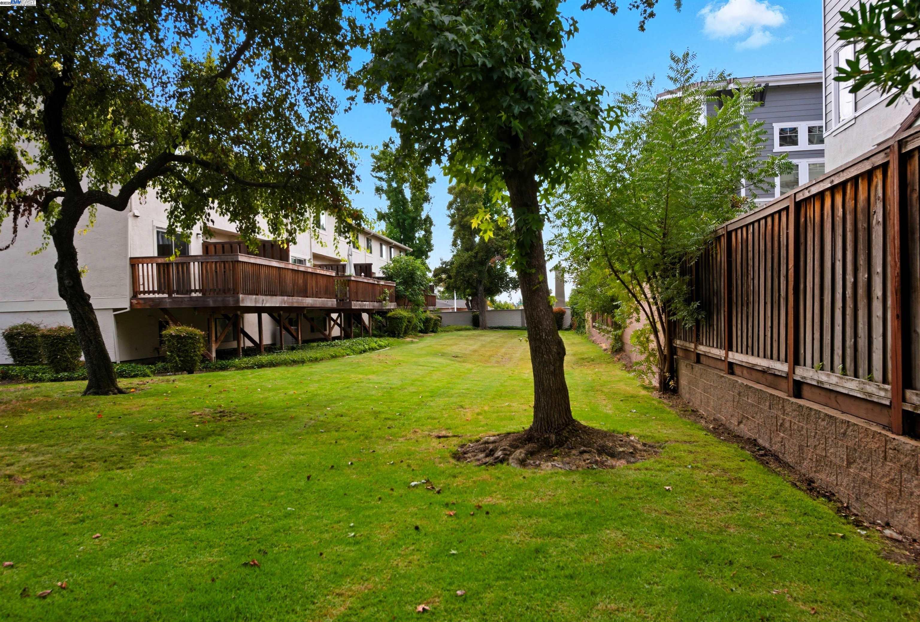 3923 Wildflower Cmn