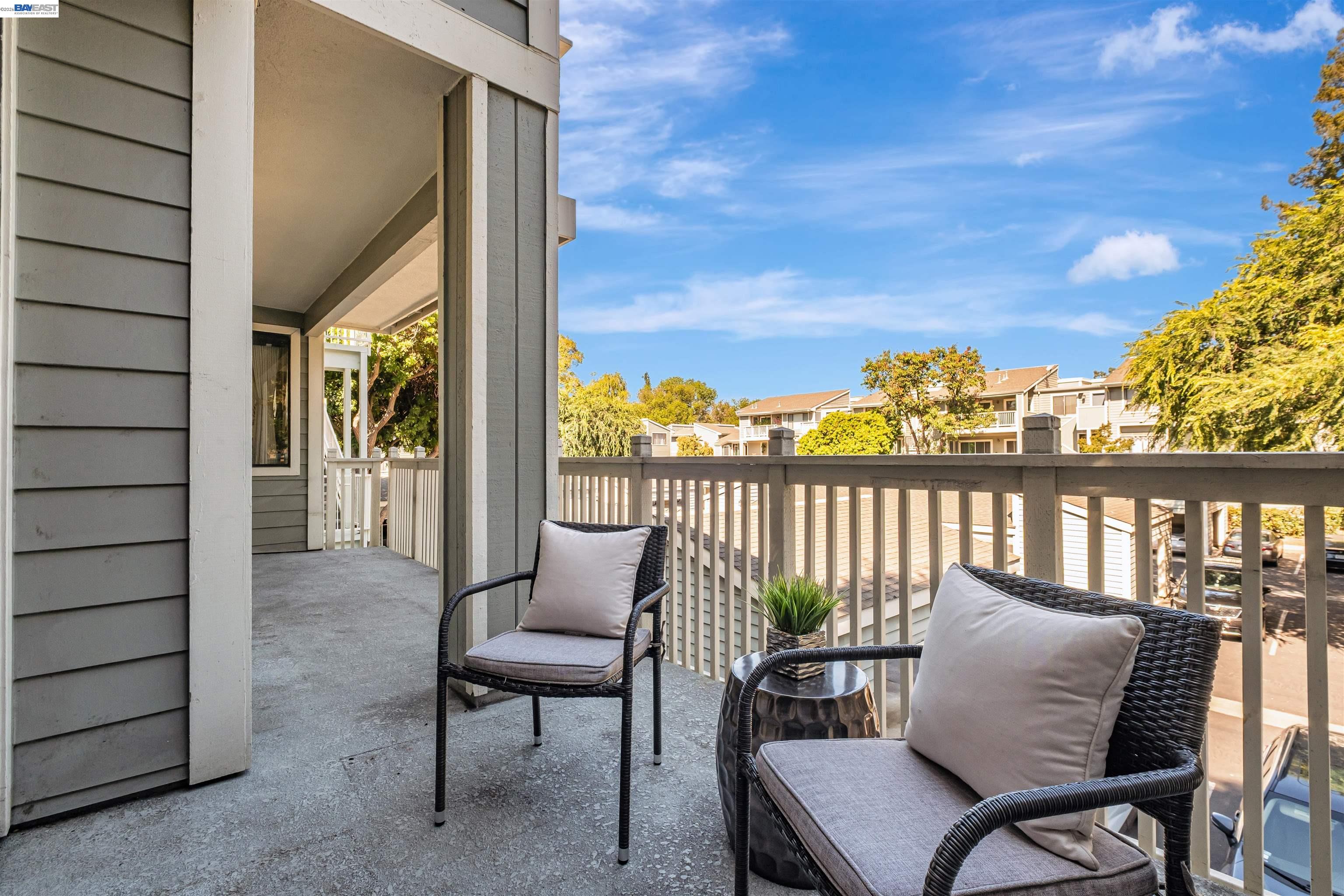 3402 Pinewood Ter # 211