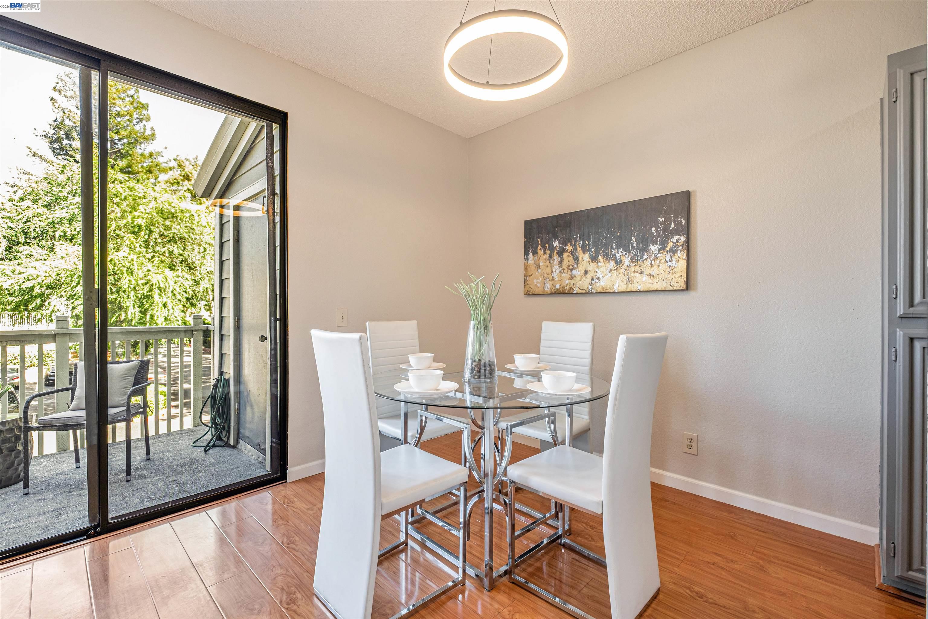 3402 Pinewood Ter # 211