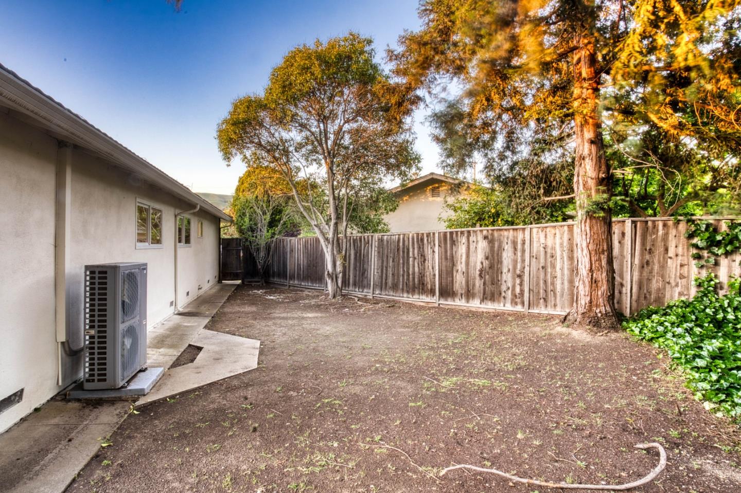 1417 Sierra Creek Way