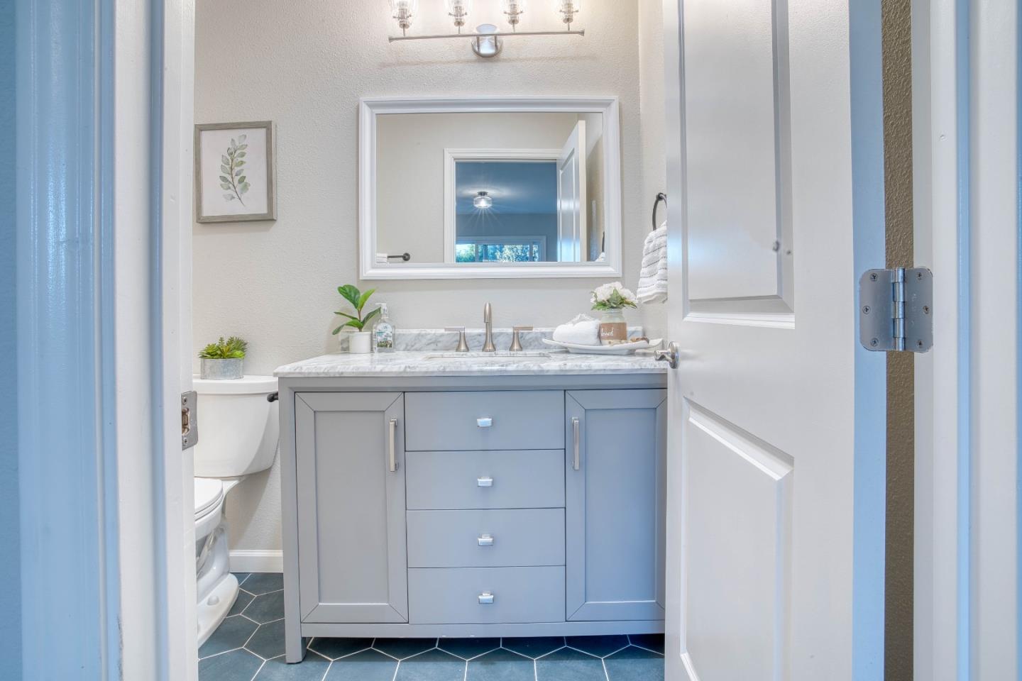 1417 Sierra Creek Way