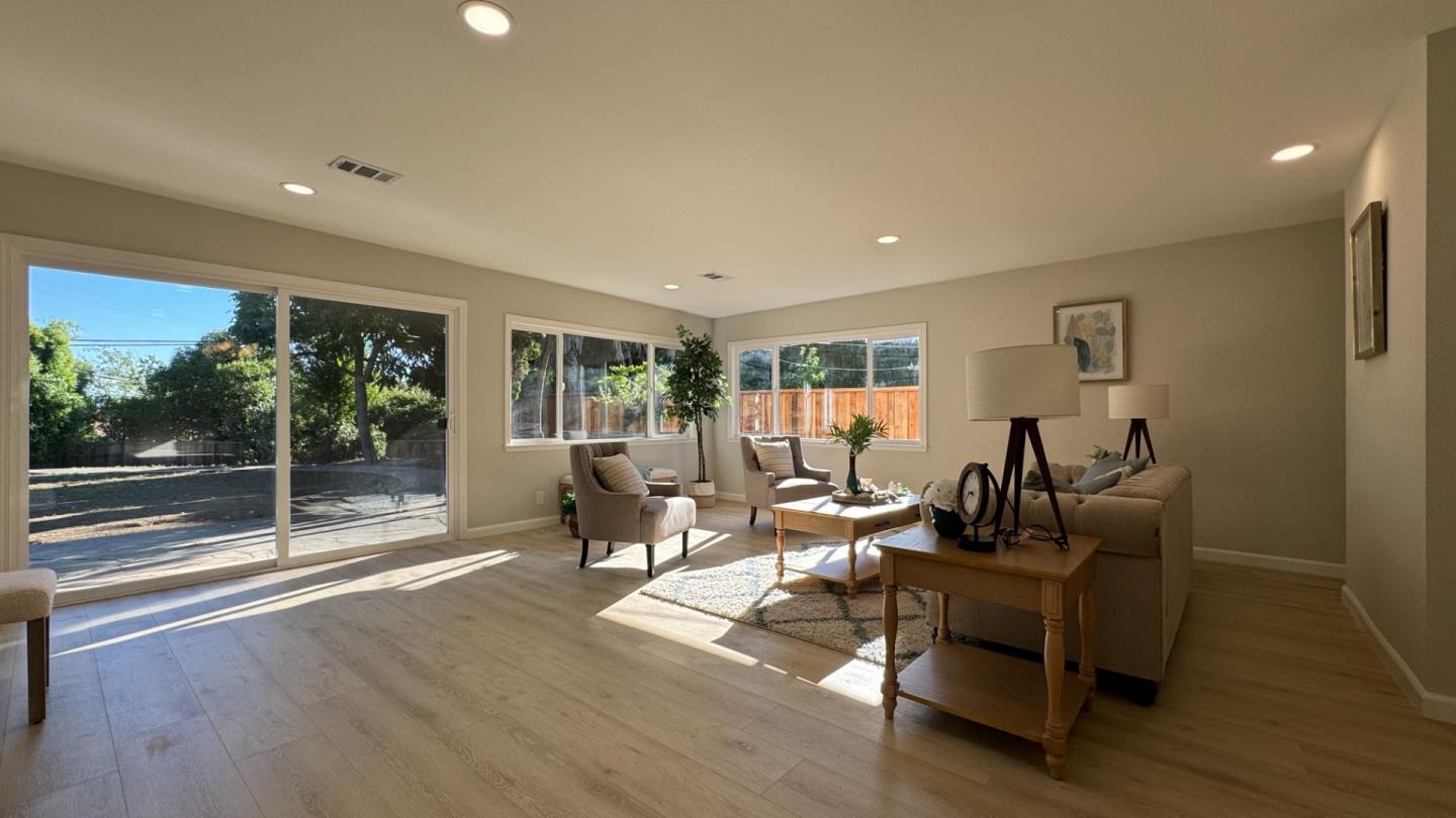 1417 Sierra Creek Way