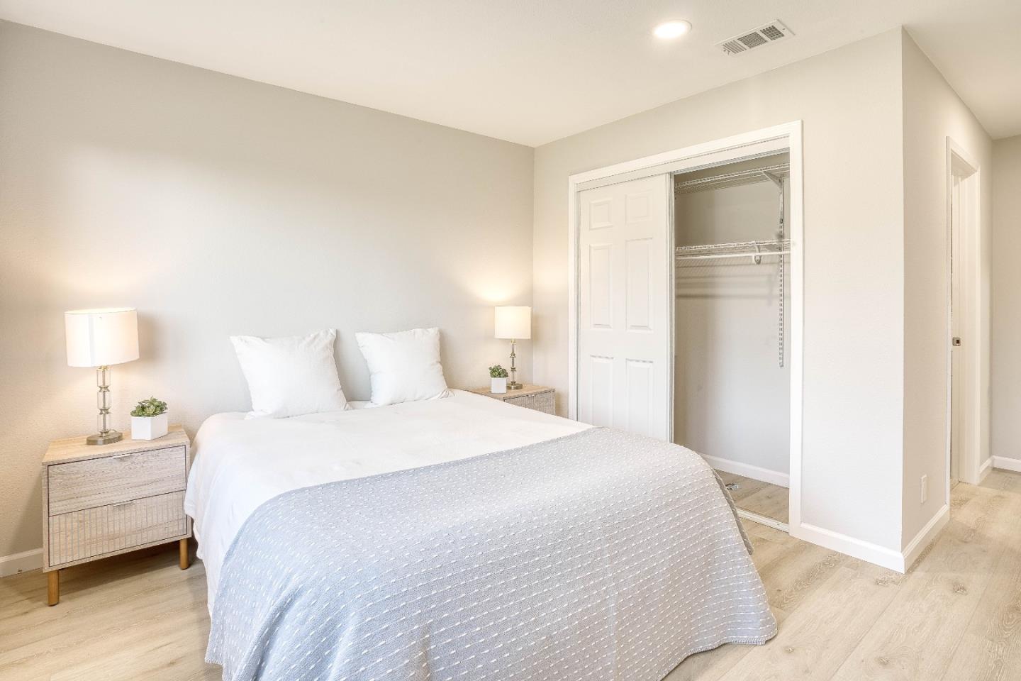 1417 Sierra Creek Way