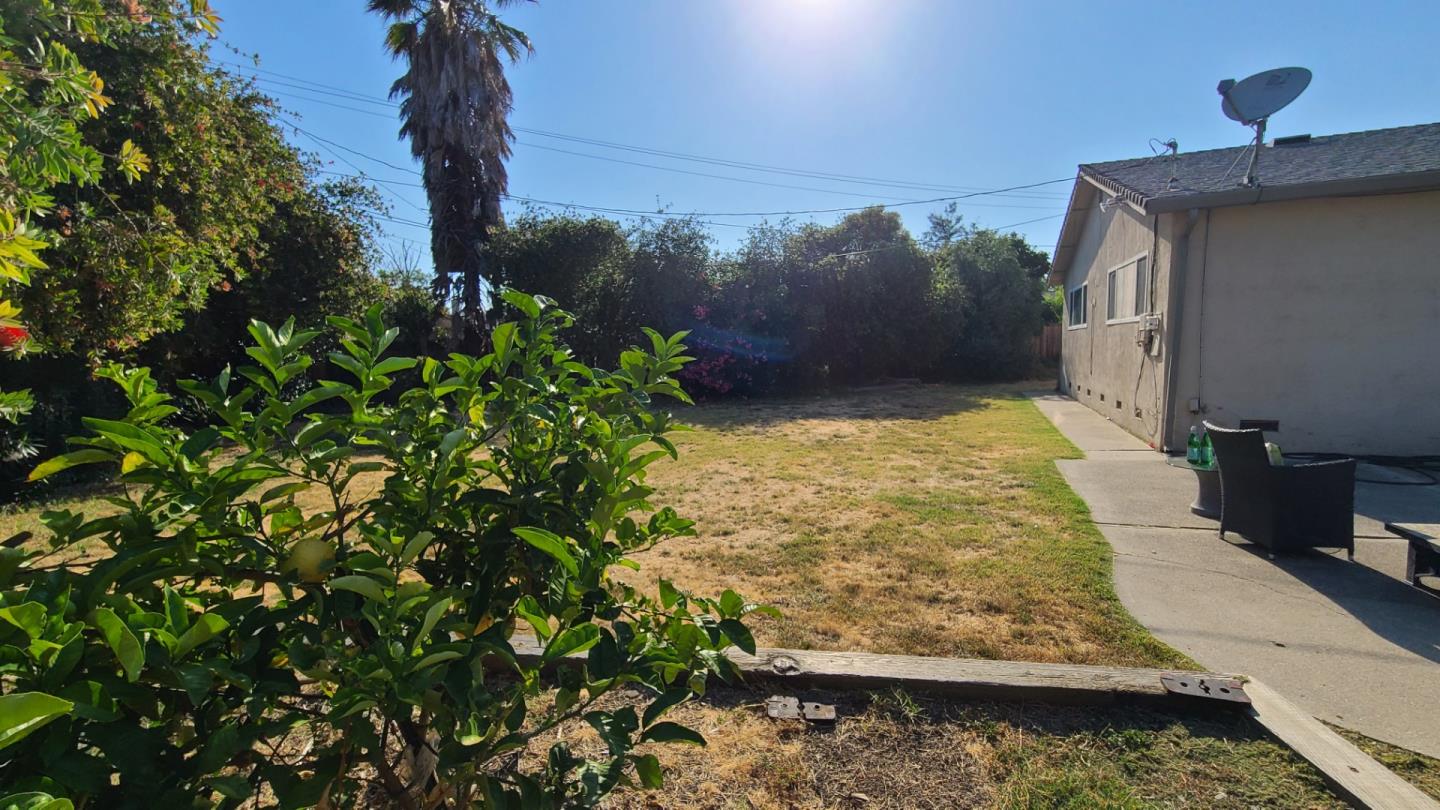 42633 Shoreham Park Court