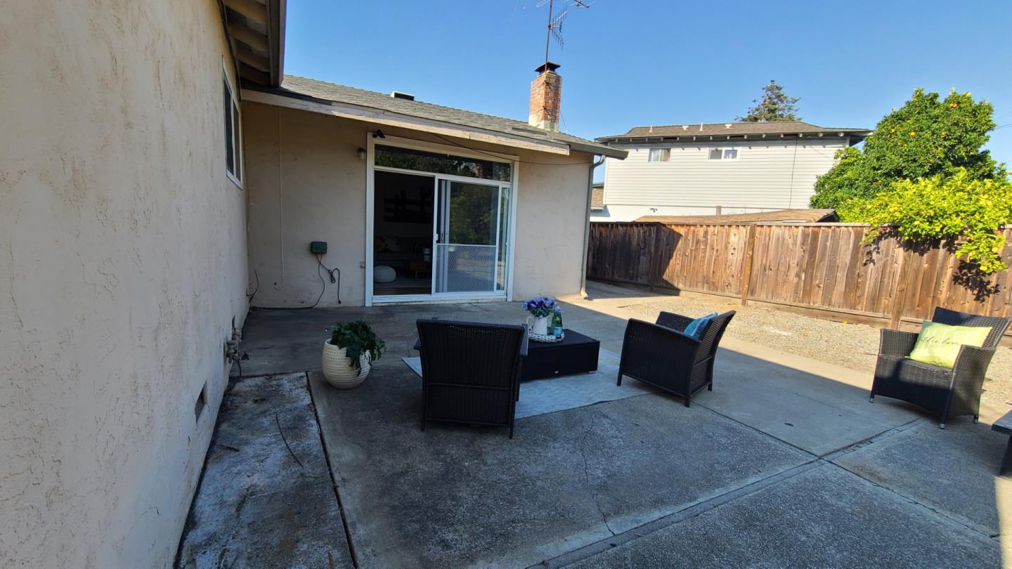 42633 Shoreham Park Court