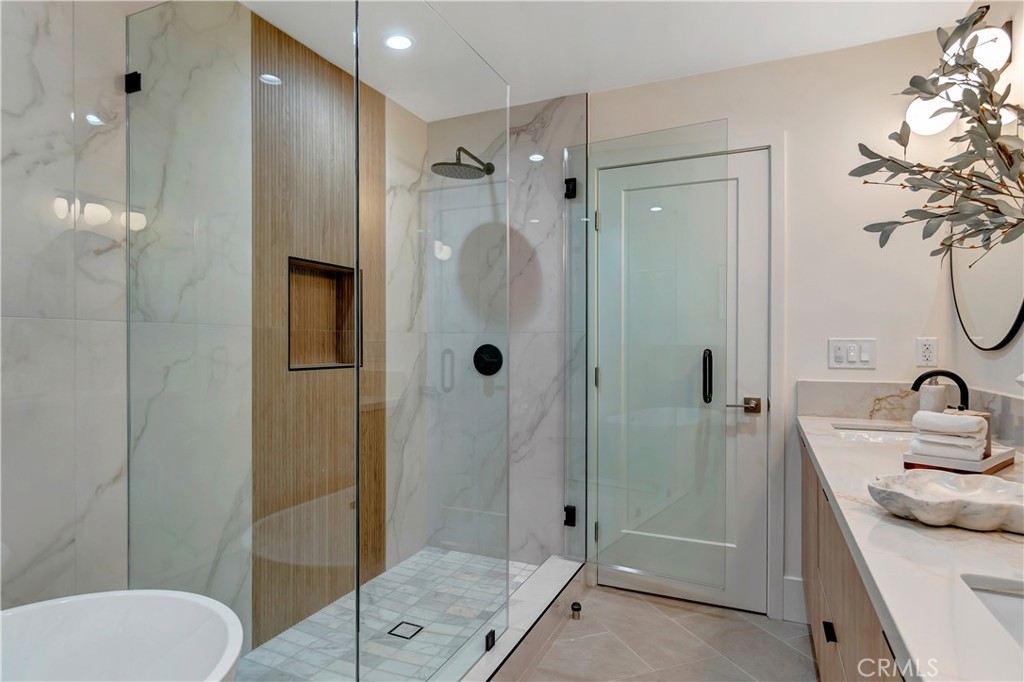 20921 Snug Harbor Circle