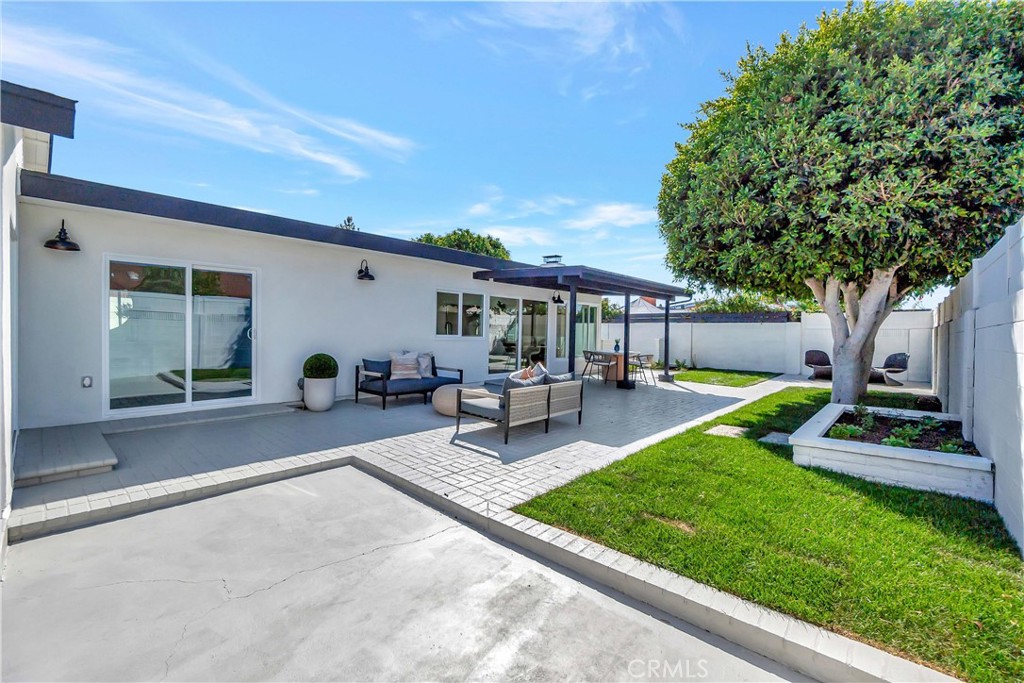 20921 Snug Harbor Circle