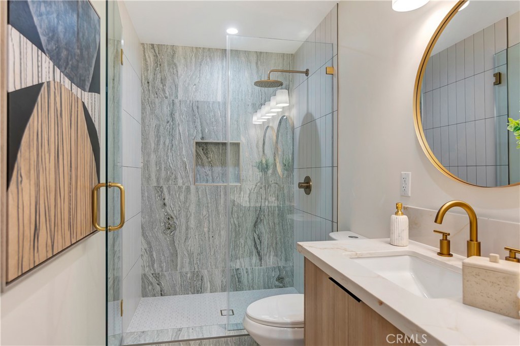 20921 Snug Harbor Circle