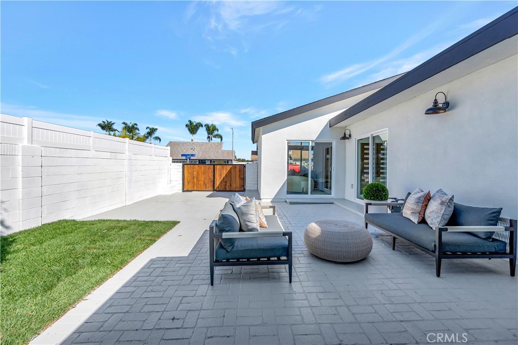 20921 Snug Harbor Circle