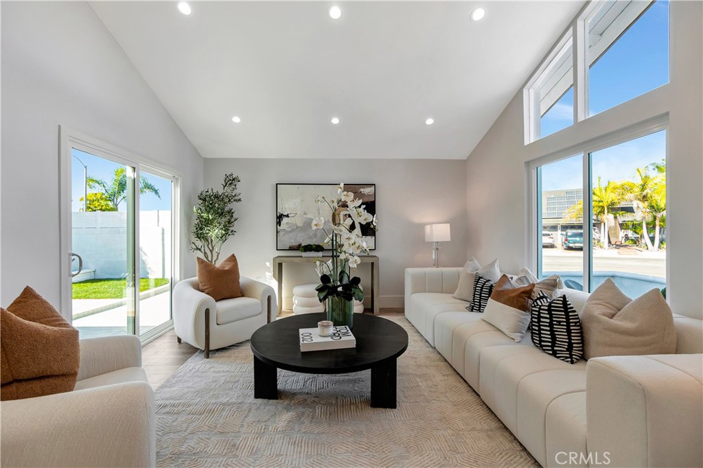 20921 Snug Harbor Circle