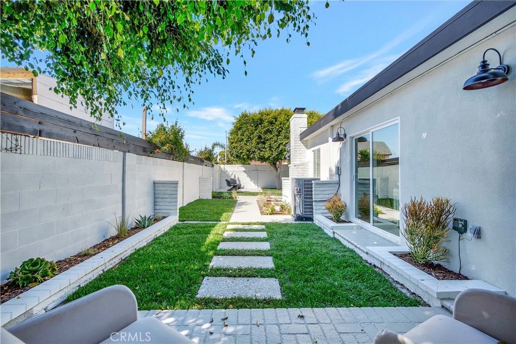 20921 Snug Harbor Circle