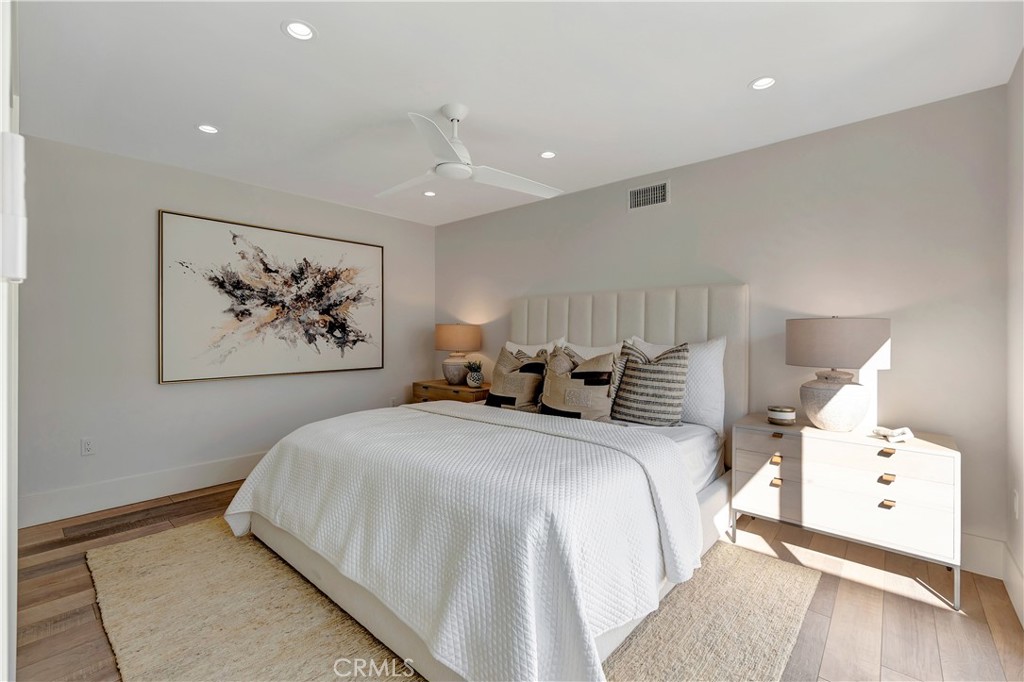 20921 Snug Harbor Circle