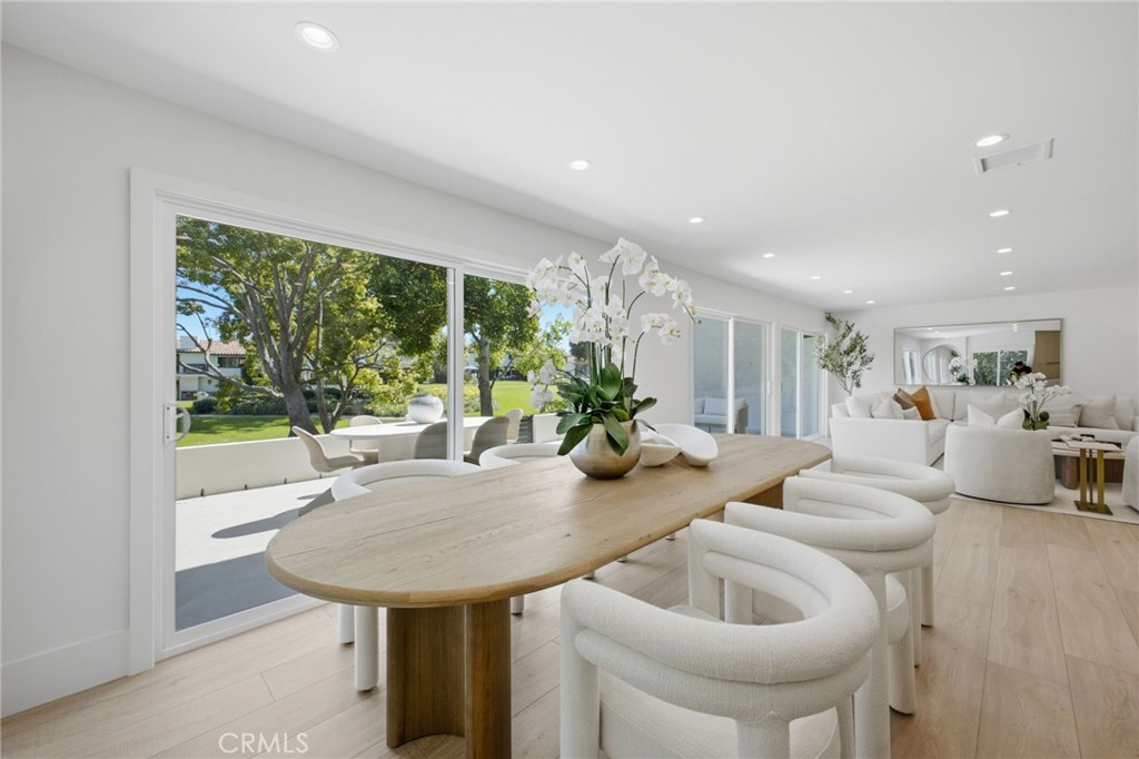 539 Vista Flora