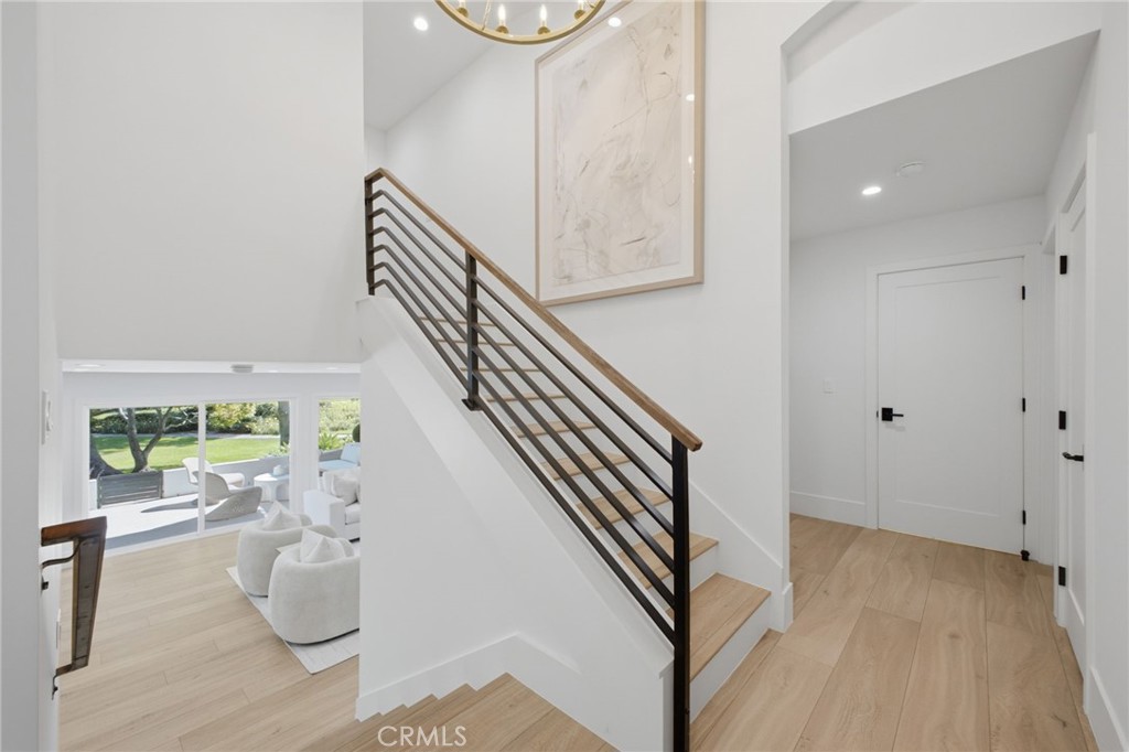 539 Vista Flora