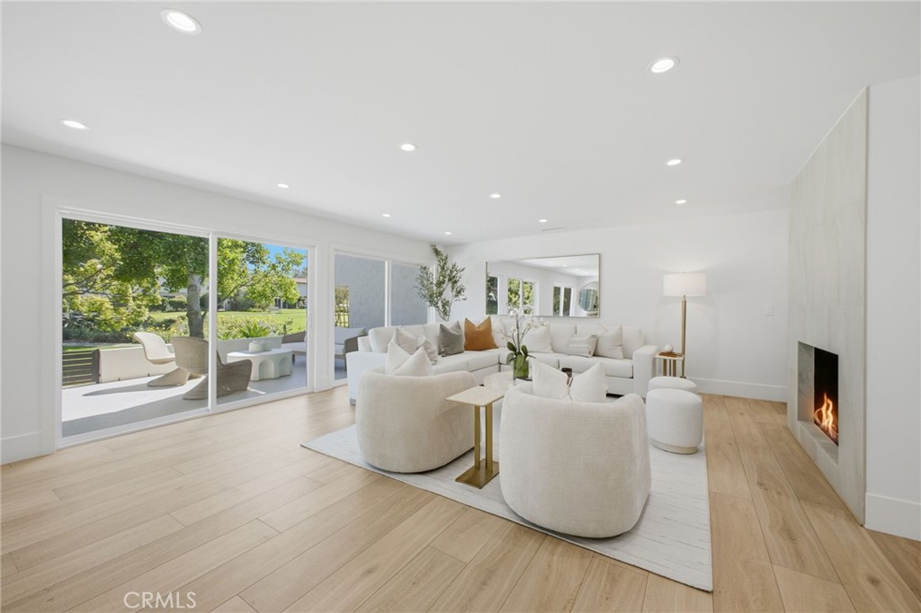 539 Vista Flora