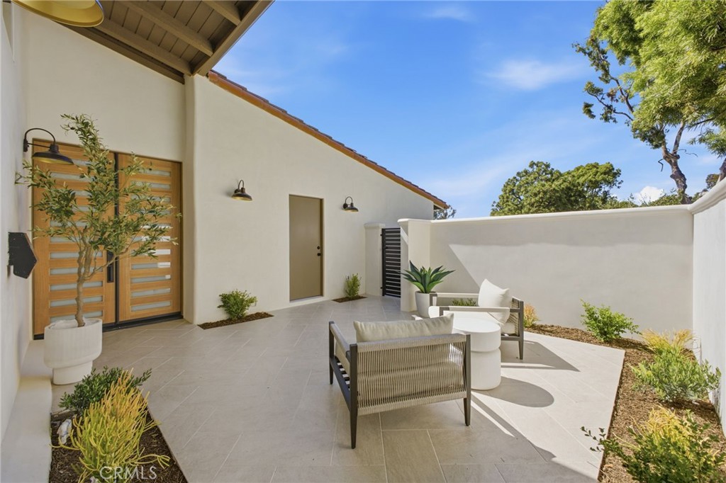 539 Vista Flora