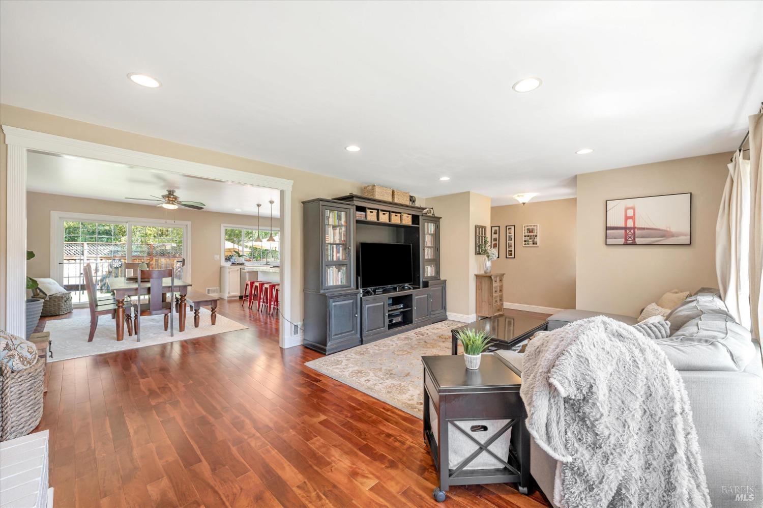 540 Marin Oaks Dr