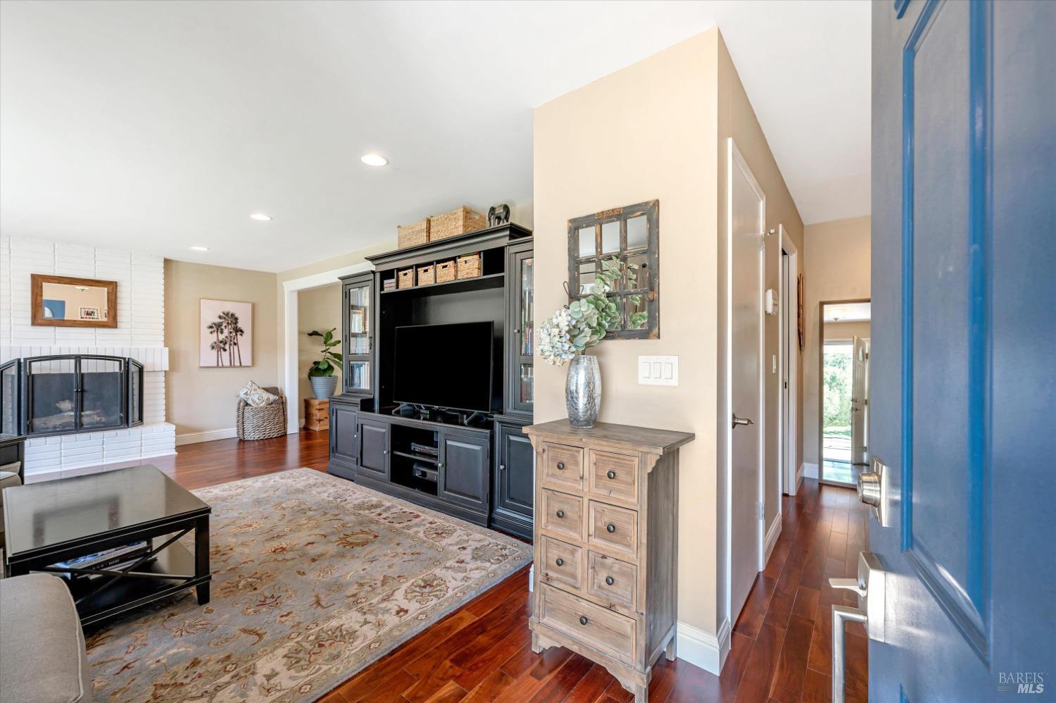 540 Marin Oaks Dr