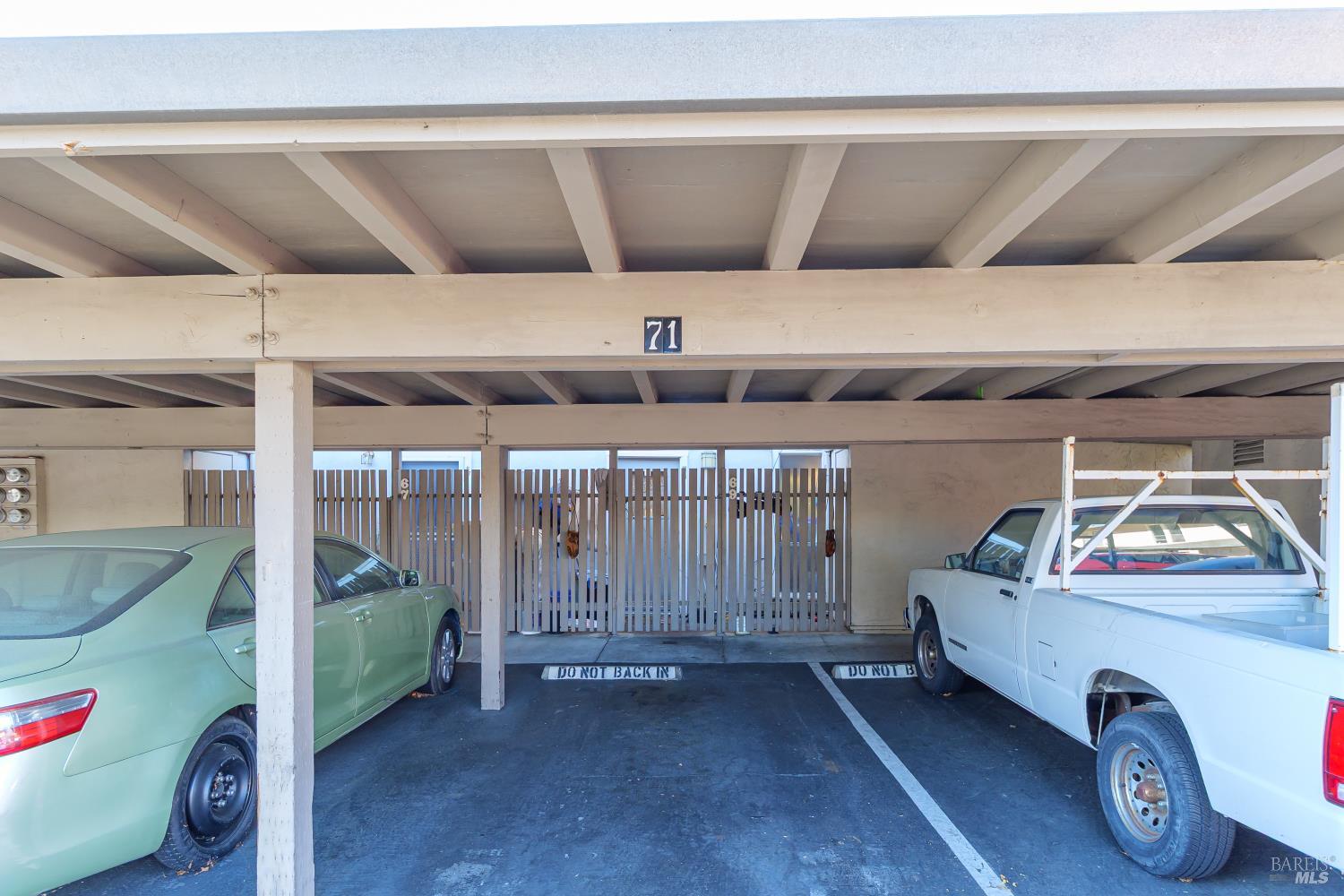 71 Roundtree Boulevard