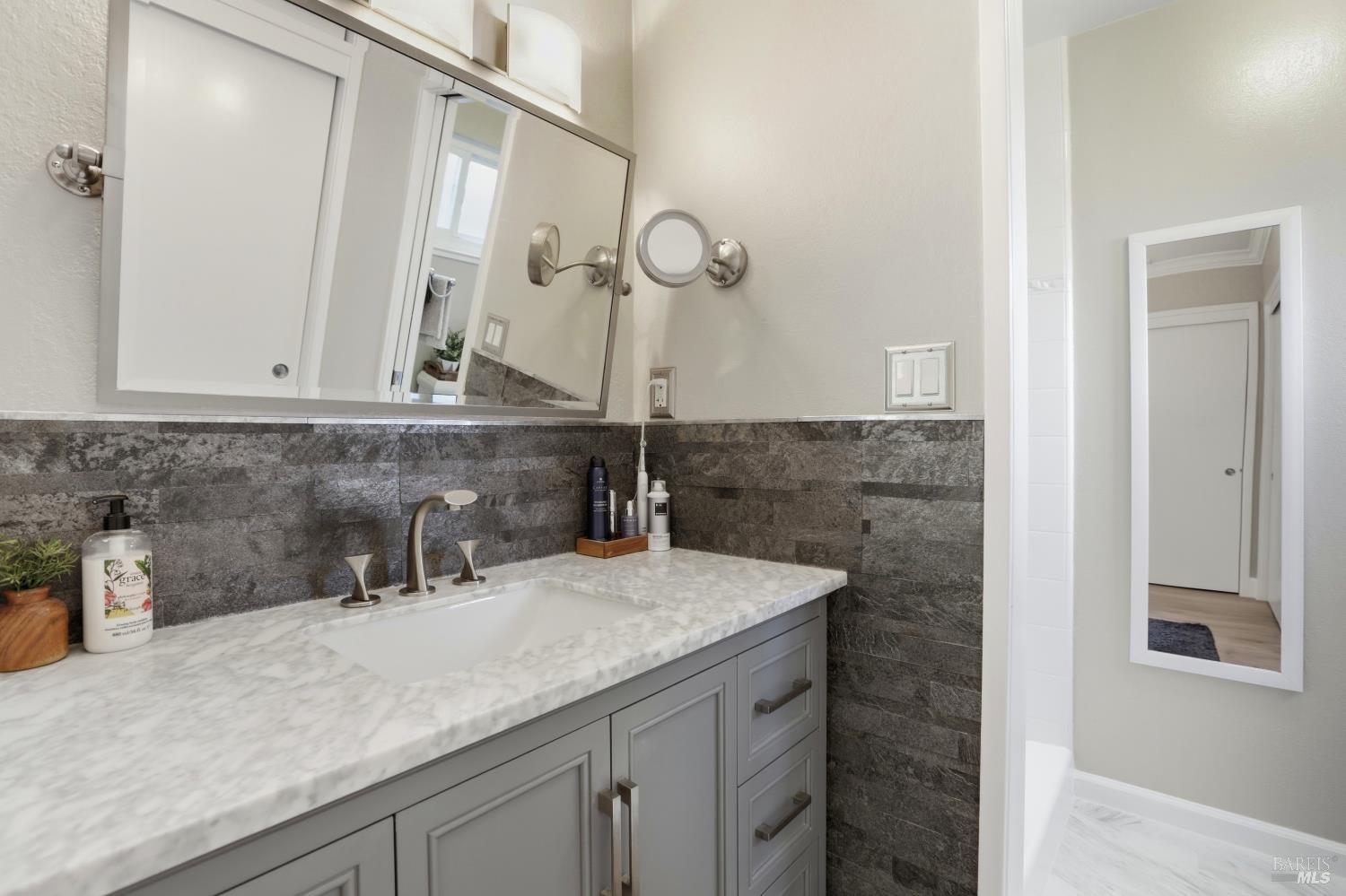 87 Santa Maria Drive