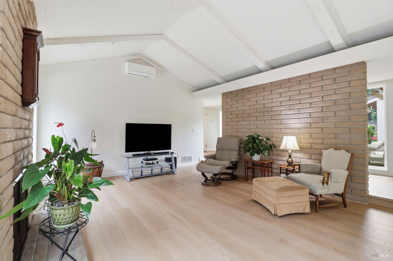 240 Marin Oaks Drive