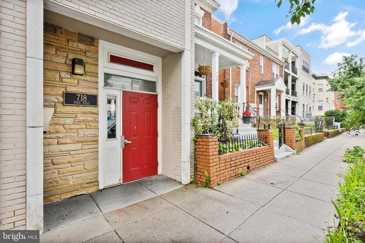 718 Park Rd NW #1