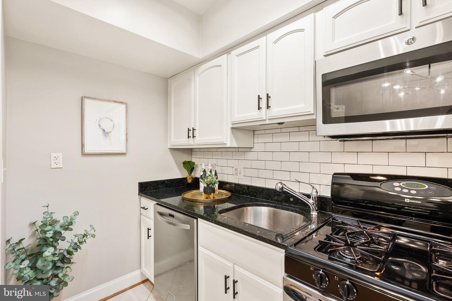 718 Park Rd NW #1