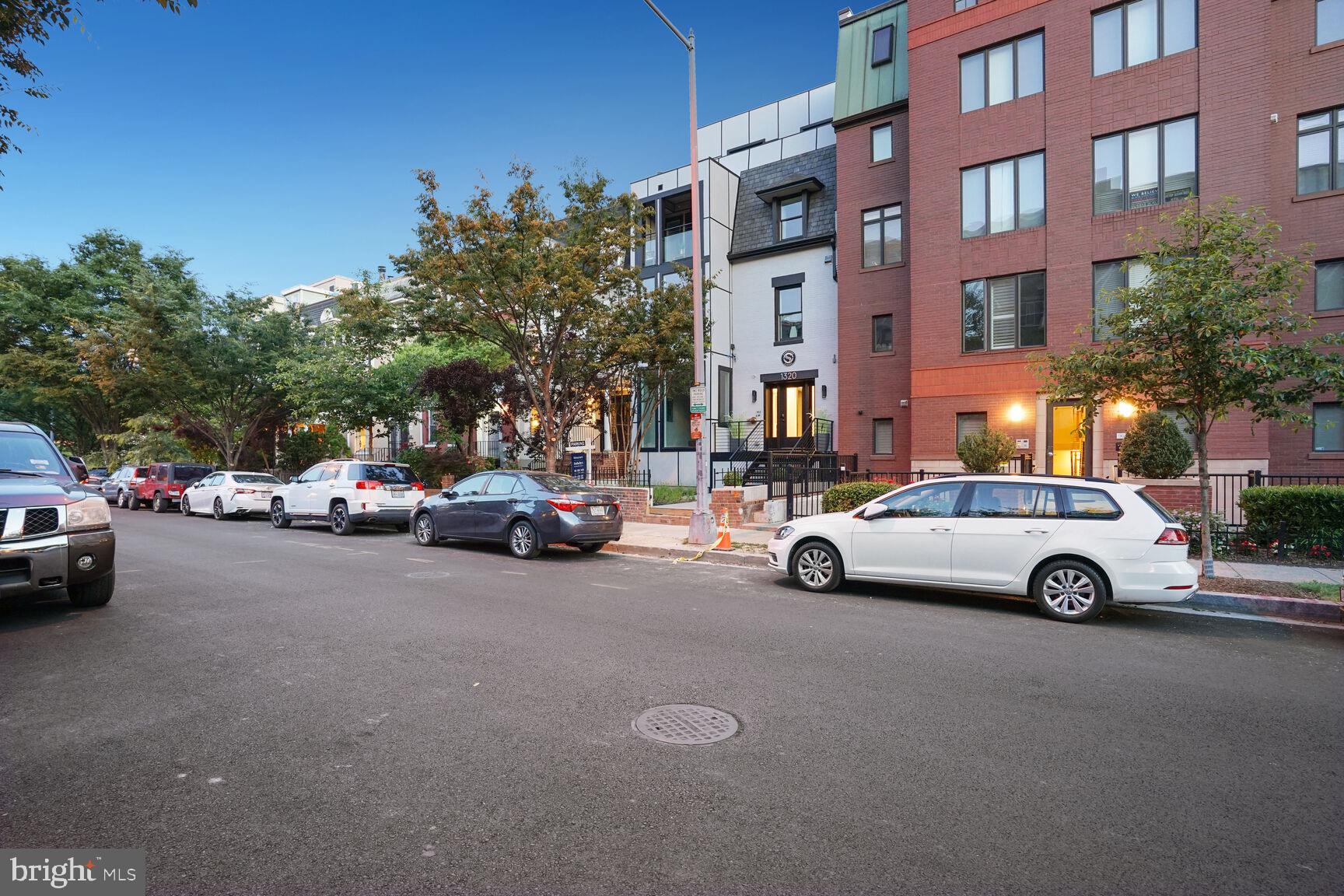 1320 Belmont St NW #301