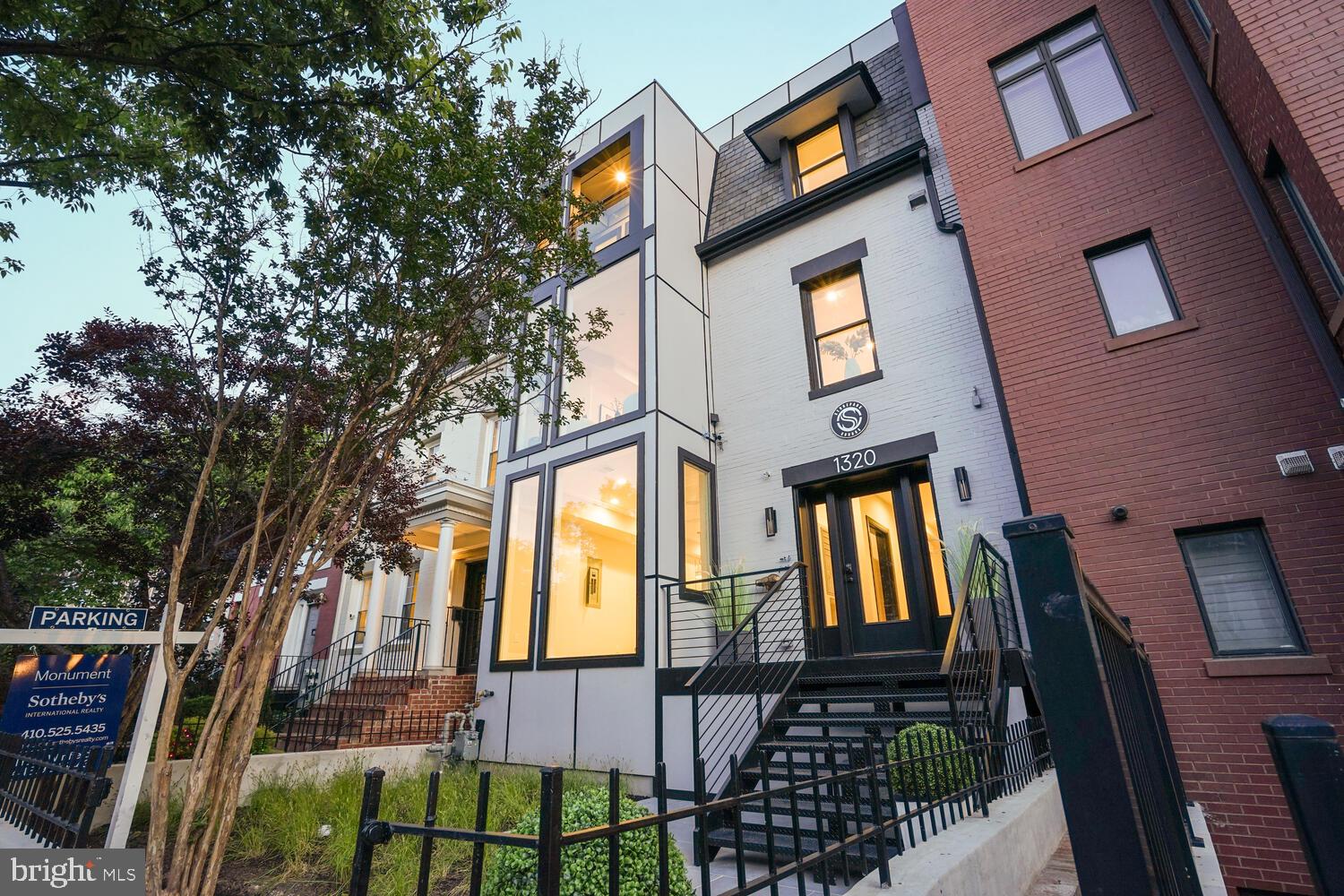 1320 Belmont St NW #301