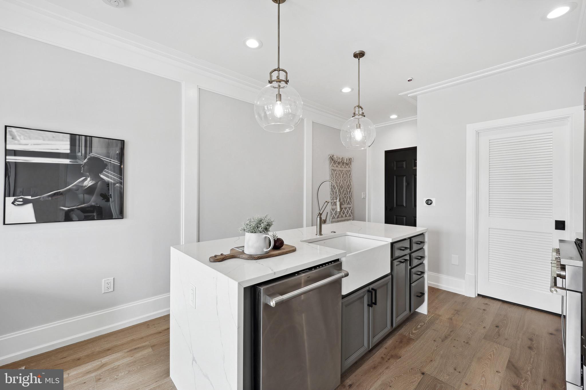 1320 Belmont St NW #301