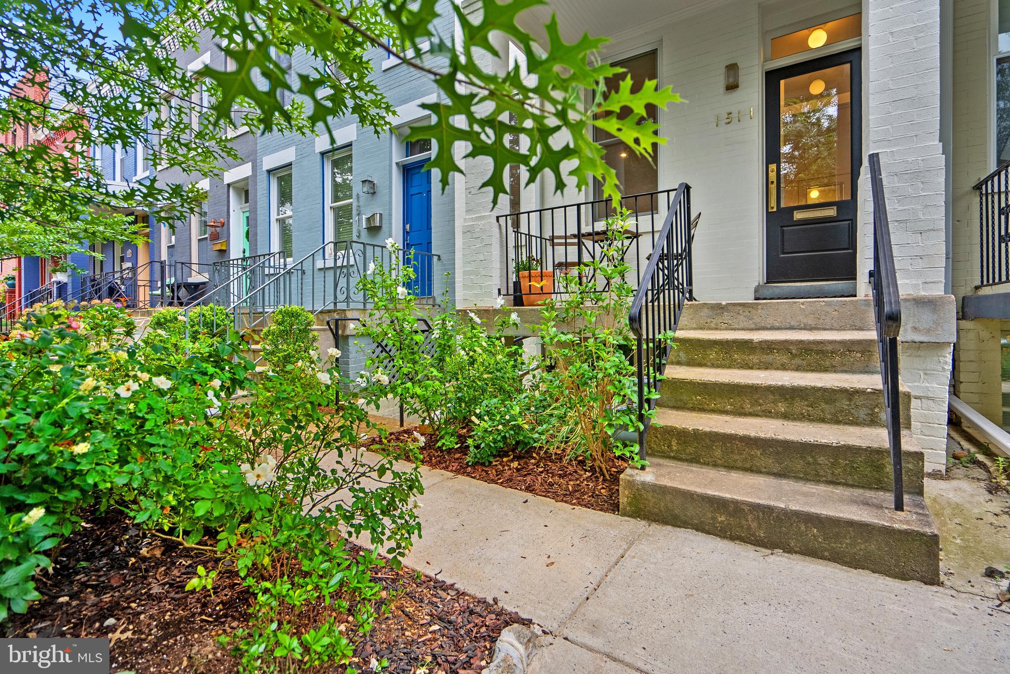1511 A St SE