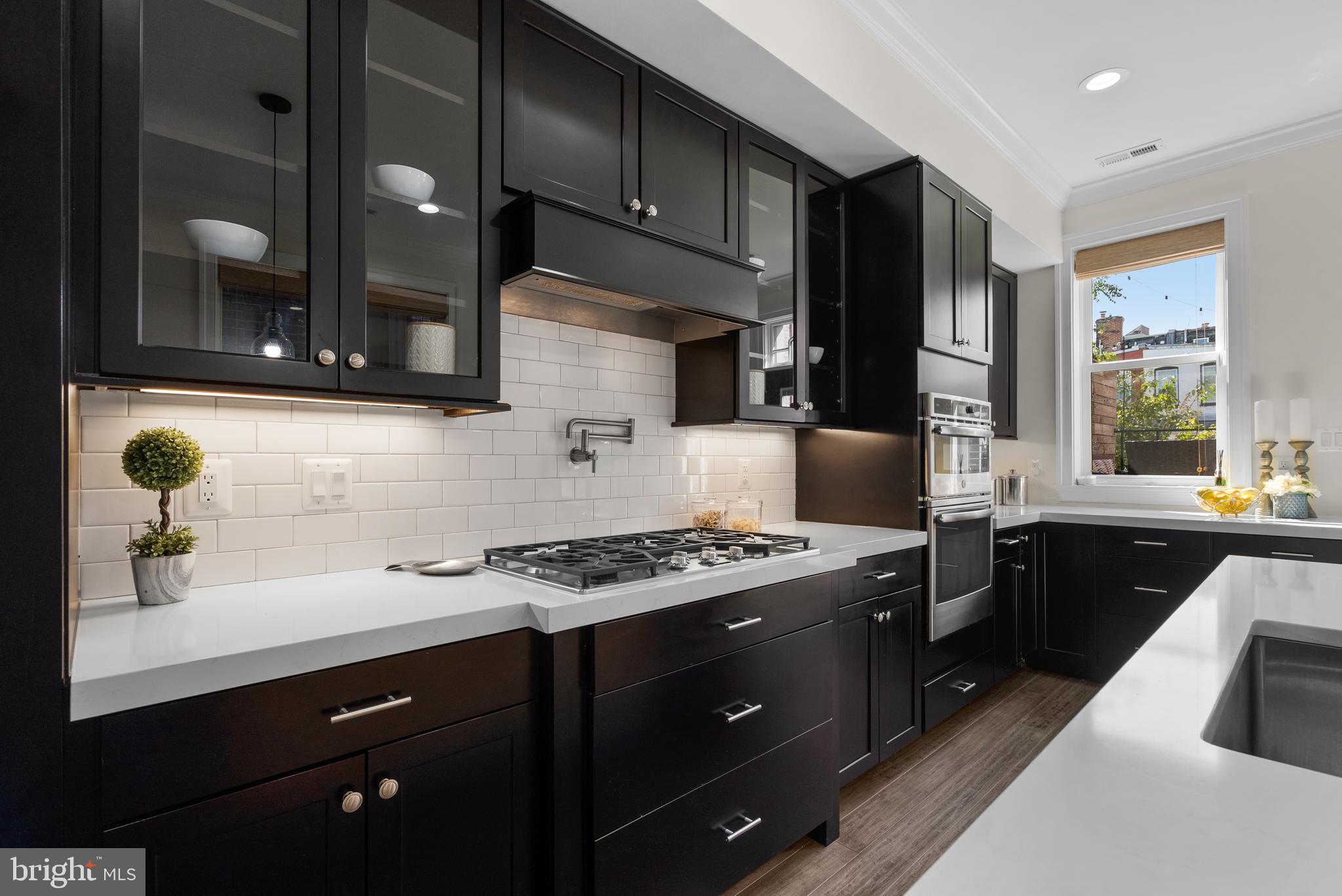 1338 Fairmont St NW #3