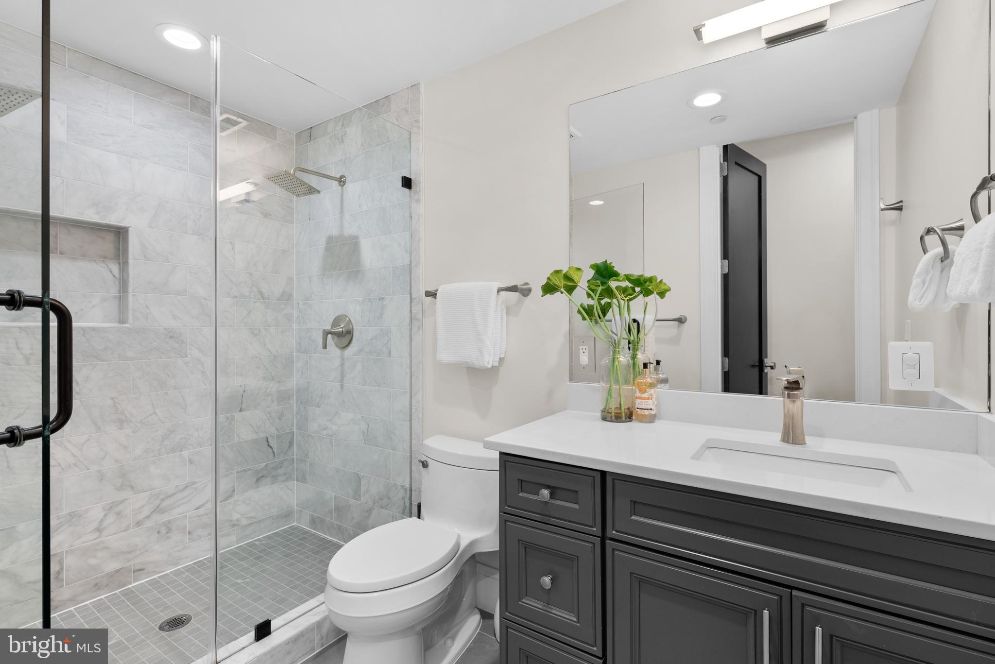 1338 Fairmont St NW #3