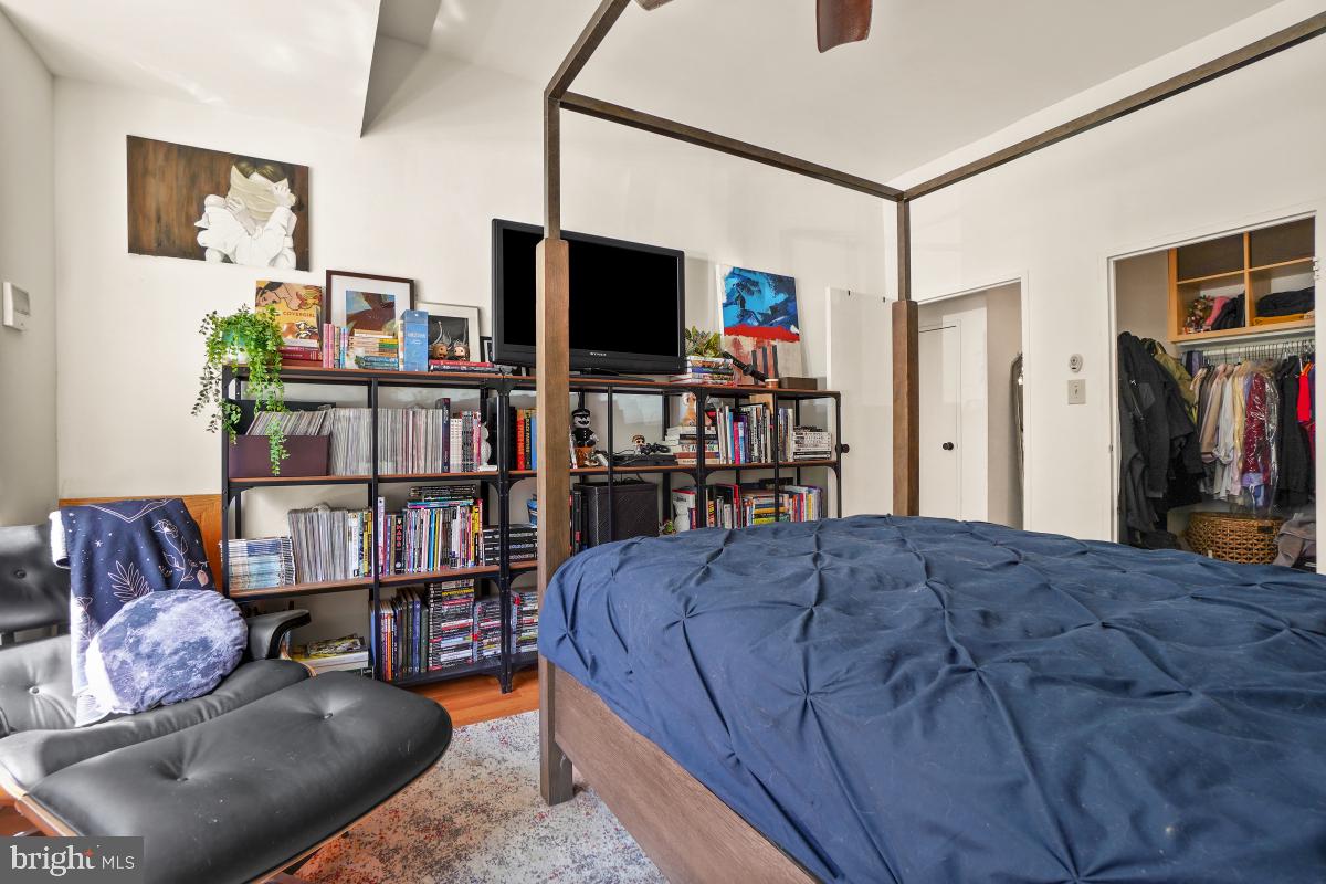 4100 W St NW #102
