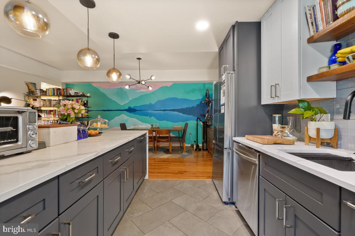 4100 W St NW #102