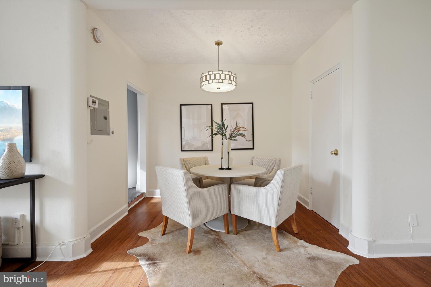 3901 Cathedral Ave NW #318