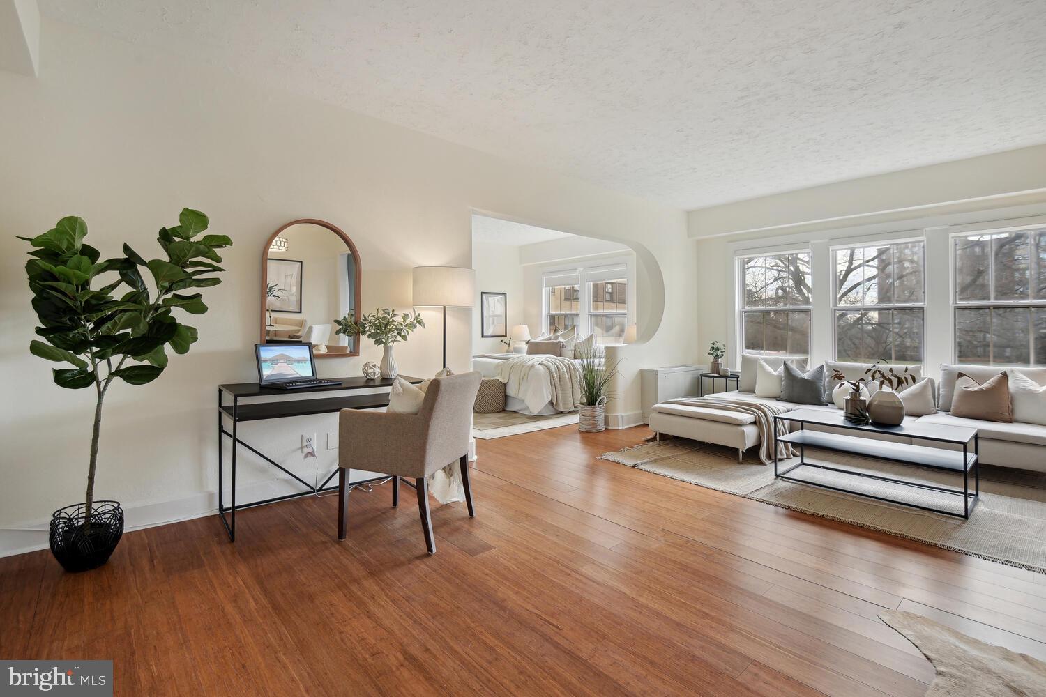 3901 Cathedral Ave NW #318