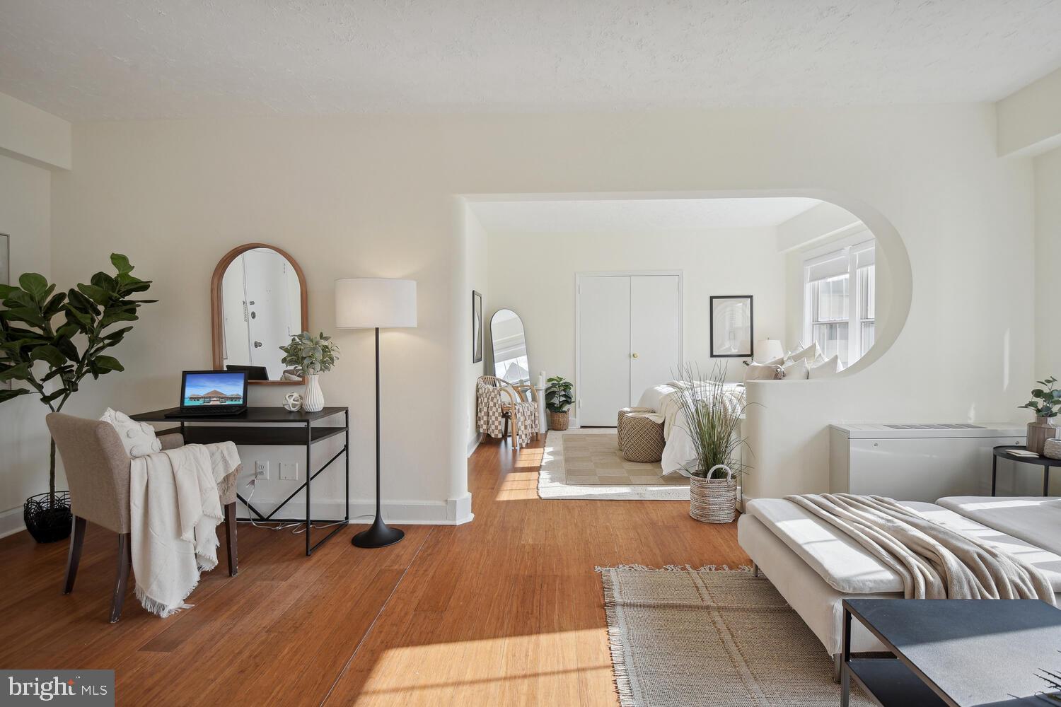 3901 Cathedral Ave NW #318