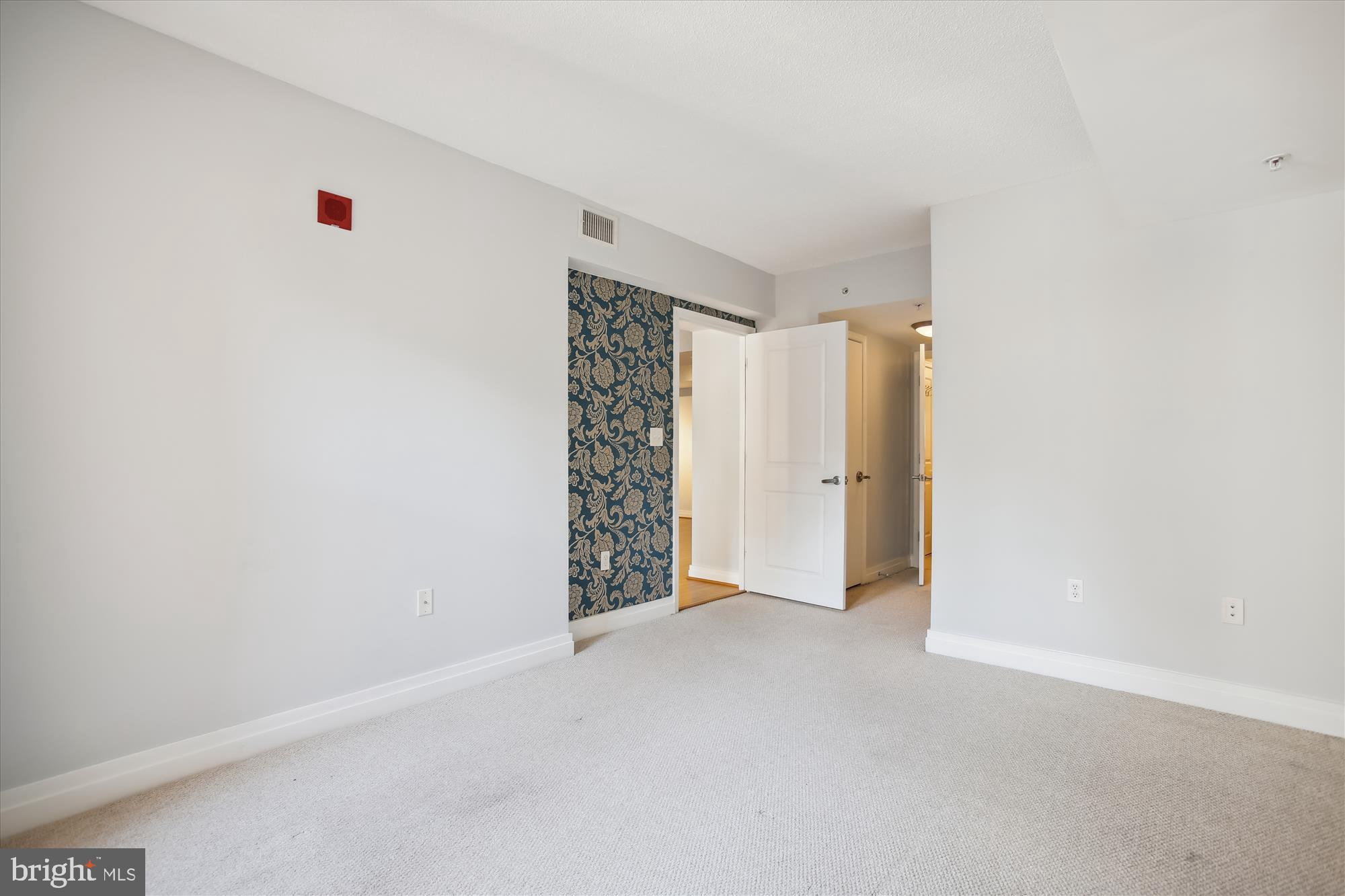 915 E St NW #1110