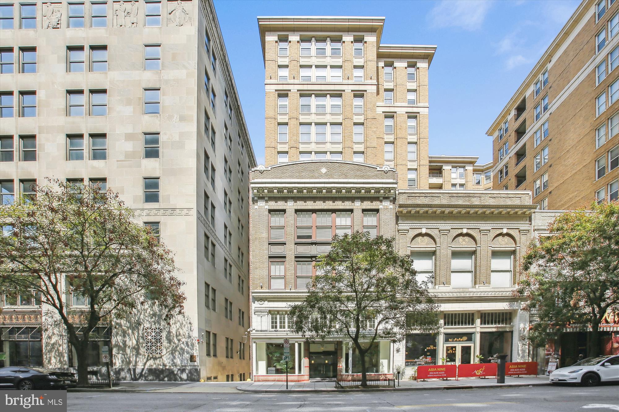 915 E St NW #1110
