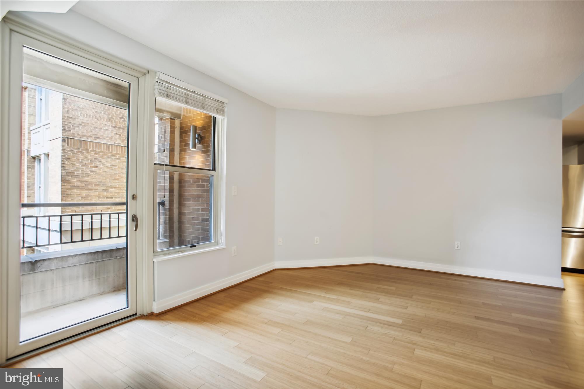 915 E St NW #1110