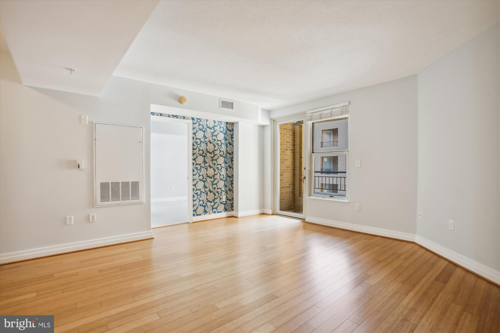 915 E St NW #1110