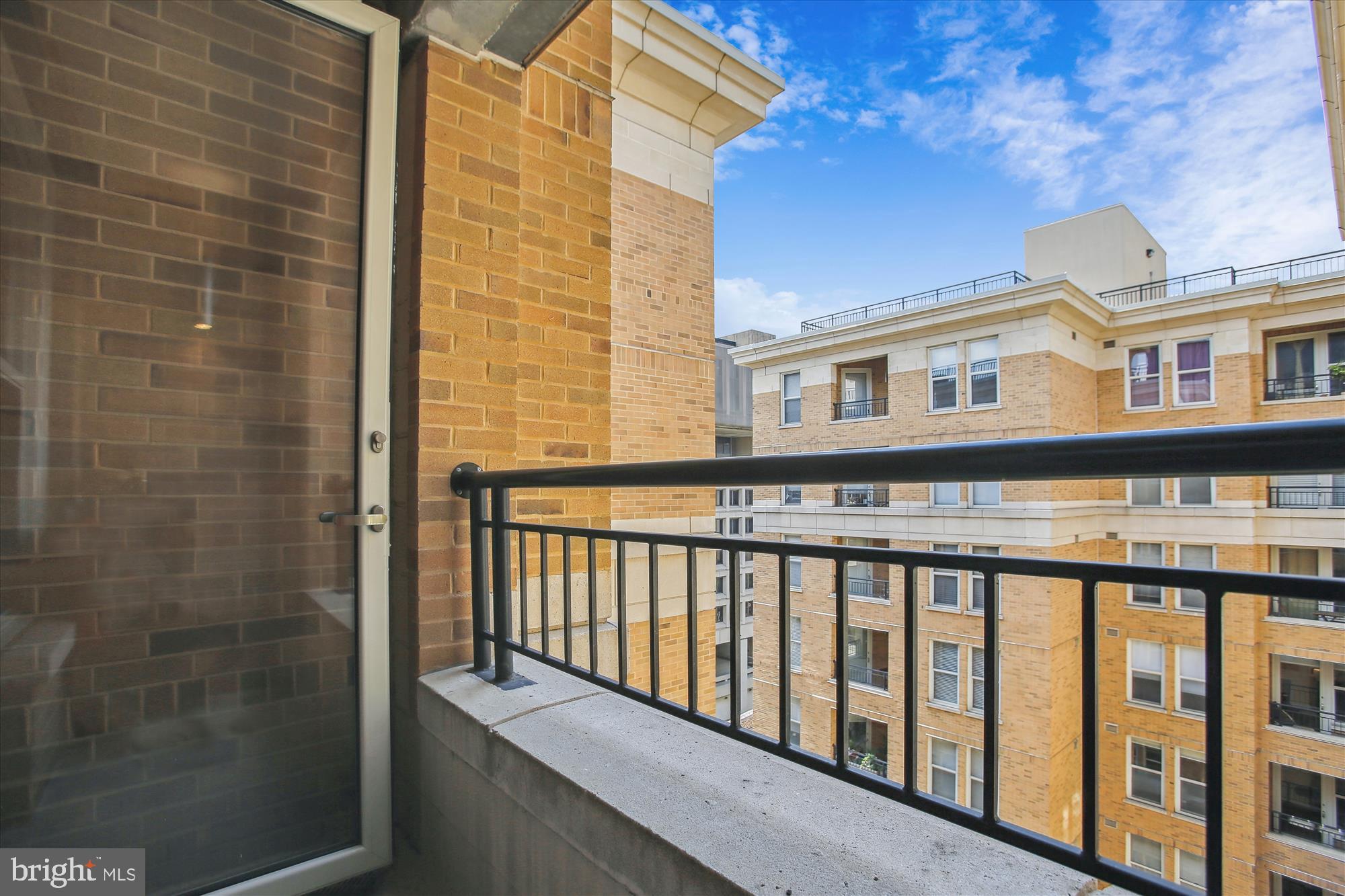 915 E St NW #1110