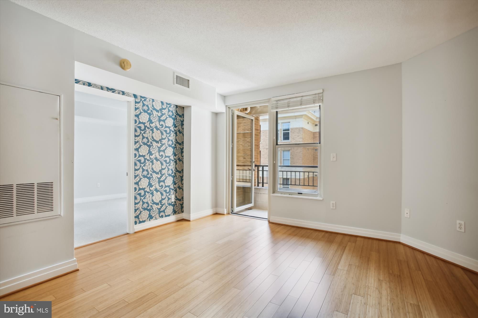 915 E St NW #1110