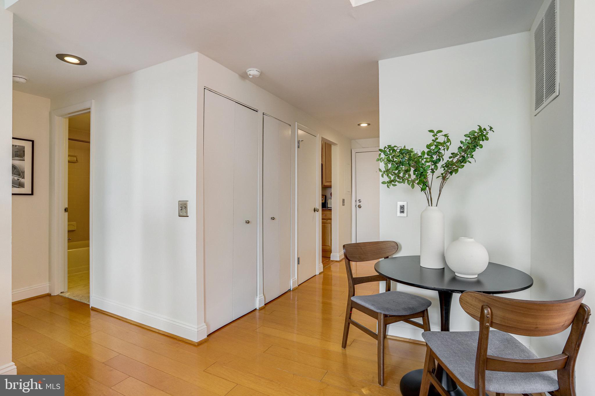 1763 Columbia Rd NW #506